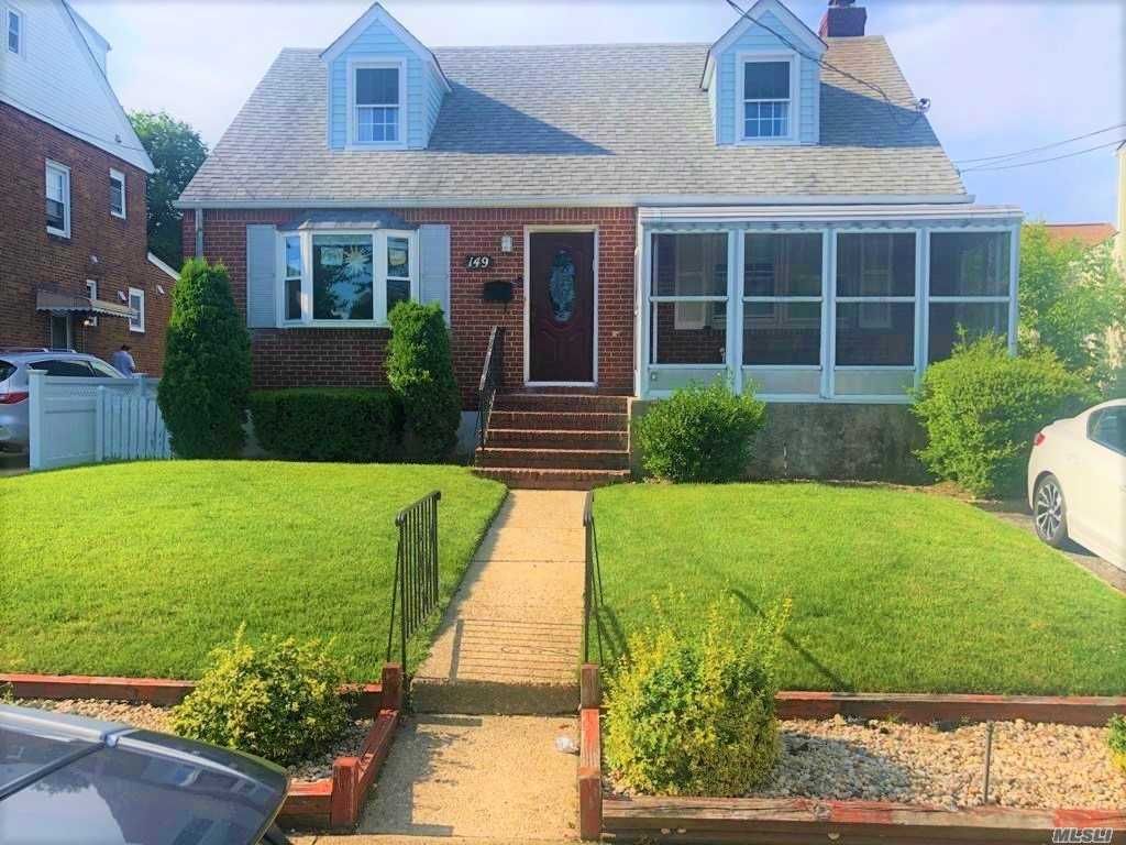 149 Page Rd, Valley Stream, NY 11581 Trulia