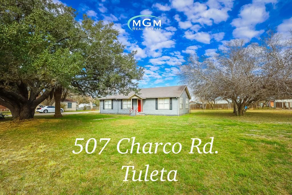 507 Charco Rd, Tuleta, TX 78162
