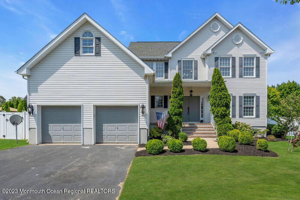 36 Sequoia Court, Bayville, NJ 08721