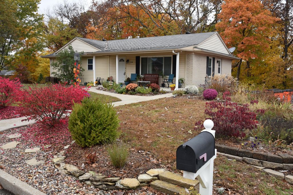 328 Landwehr Hills Rd, Jefferson City, MO 65101