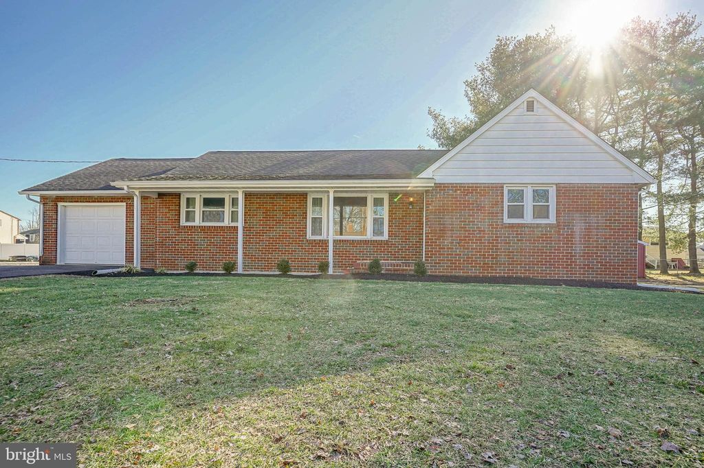 458 E Broad St, Gibbstown, NJ 08027 Trulia