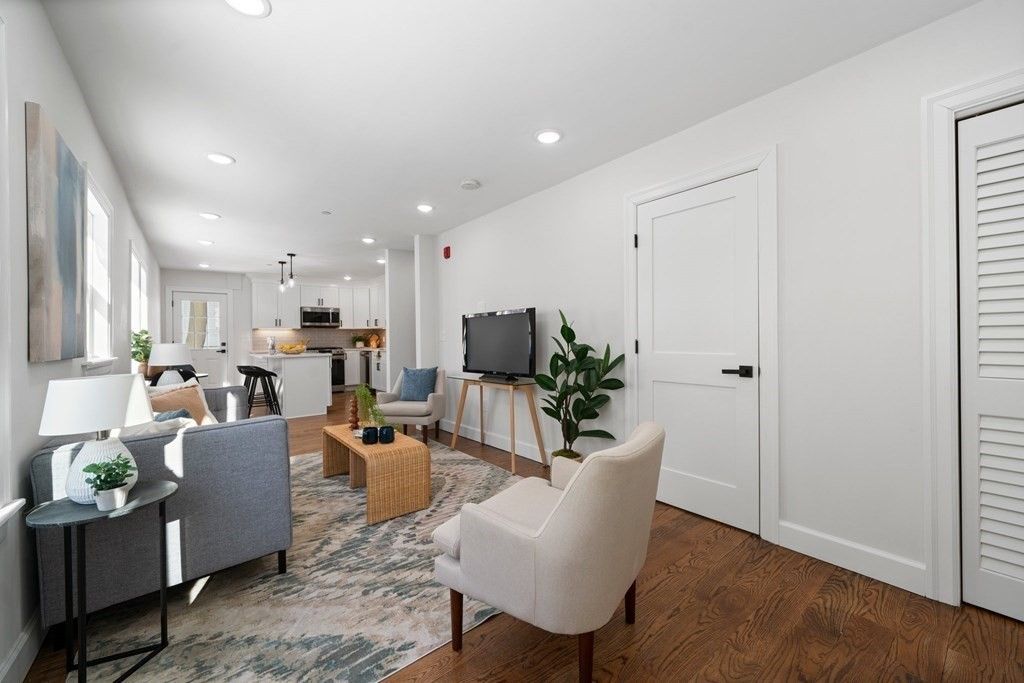 19 Armory St #1, Wakefield, MA 01880