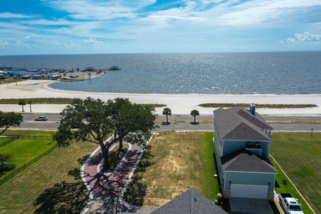 226 Beach Blvd W 1, Pass Christian, MS 39571 Trulia