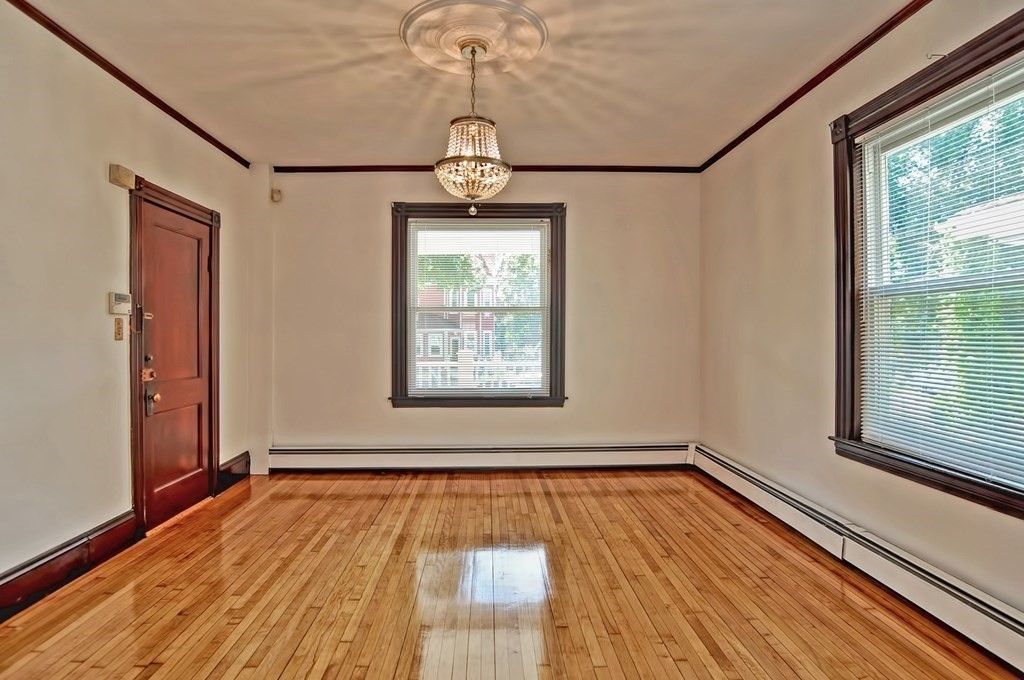 19 Rowena St #1, Boston, MA 02124