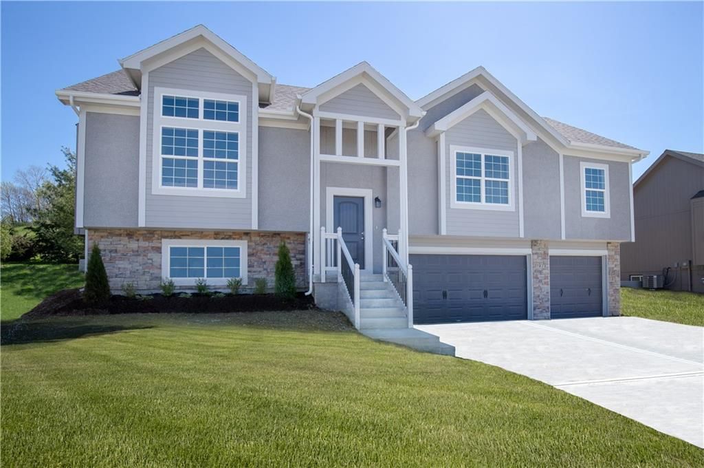 829 Cedar Ridge Dr, Raymore, MO 64083 Trulia