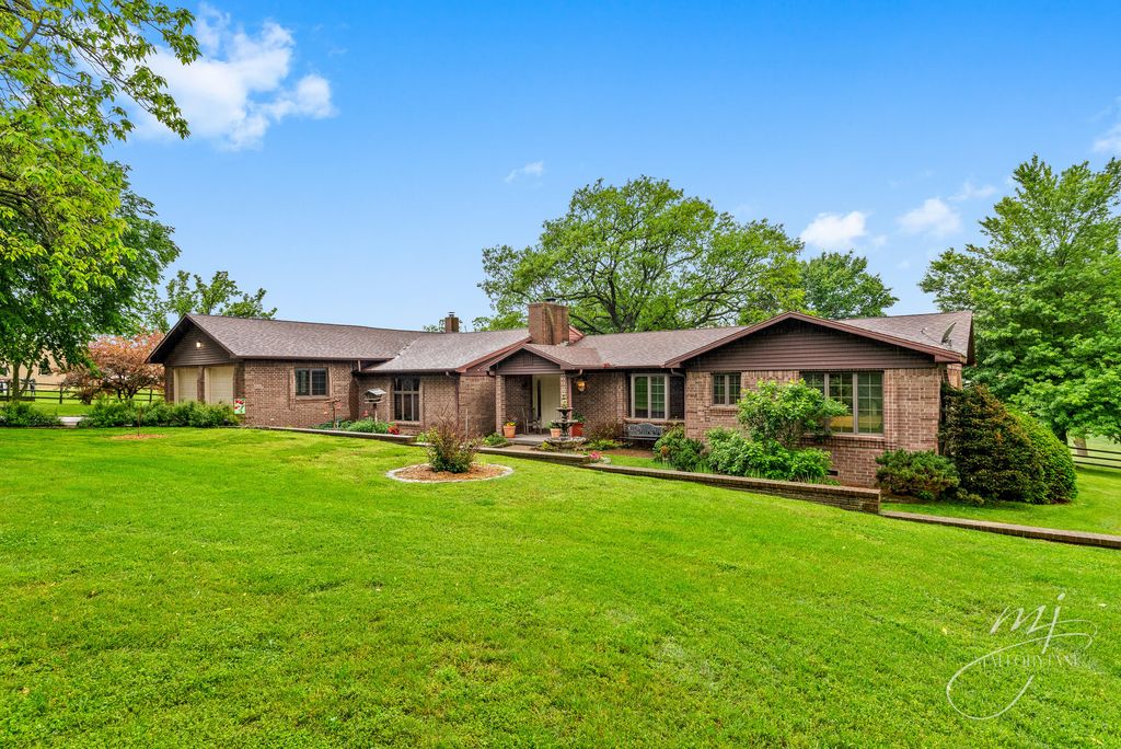 1140 County Road 603, Green Forest, AR 72638 4 Bed, 3 Bath Single