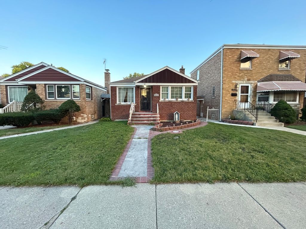 8253 W  Forest Preserve Ave, Chicago, IL 60634