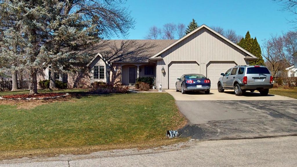 3509 West Grand Meadows Drive, Appleton, WI 54914