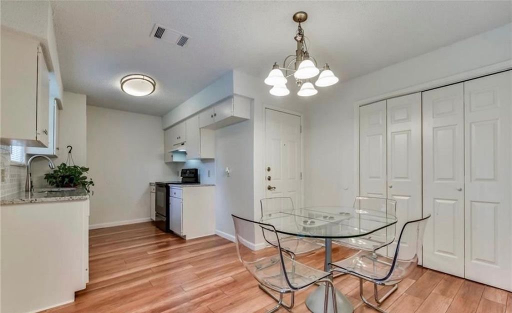9906 Dorset Dr, Austin, TX 78753