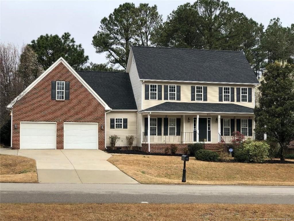 827 Stone Cross Dr, Spring Lake, NC 4 Bed, 3 Bath SingleFamily Home