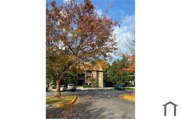 18502 Sweet Autumn Dr #304, Gaithersburg, MD 20879
