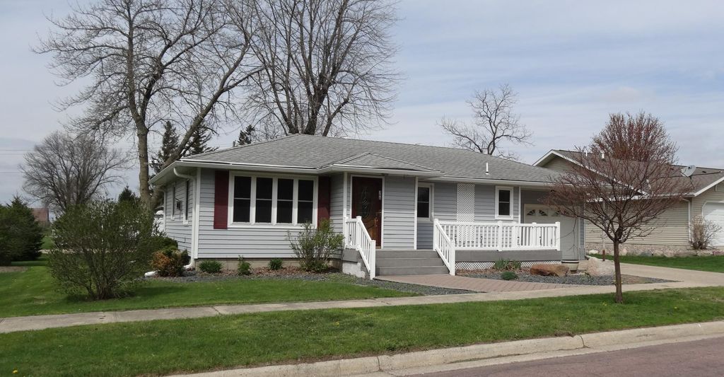 306 S Minnesota St, Lakefield, MN 56150 Trulia