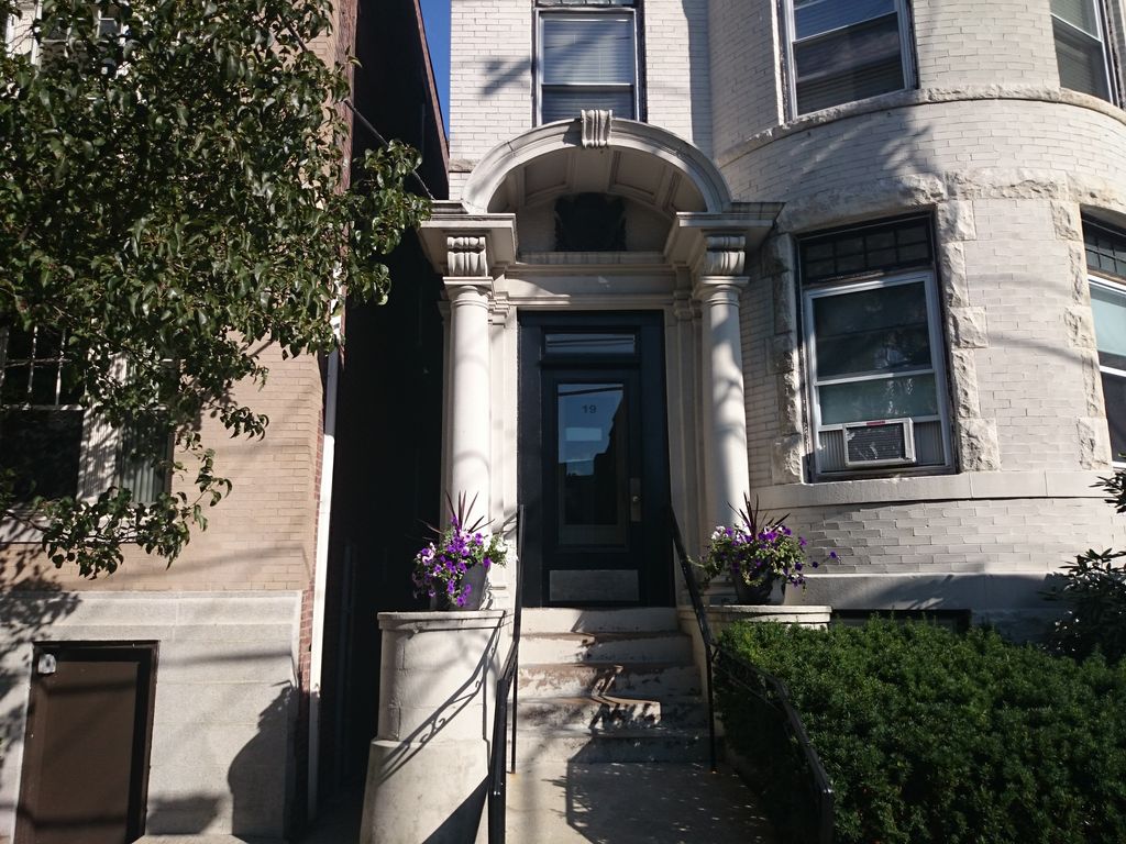 19 Green St #6, Brookline, MA 02446