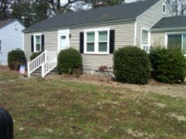 204 Grigg Ave, Jarratt, VA 23867