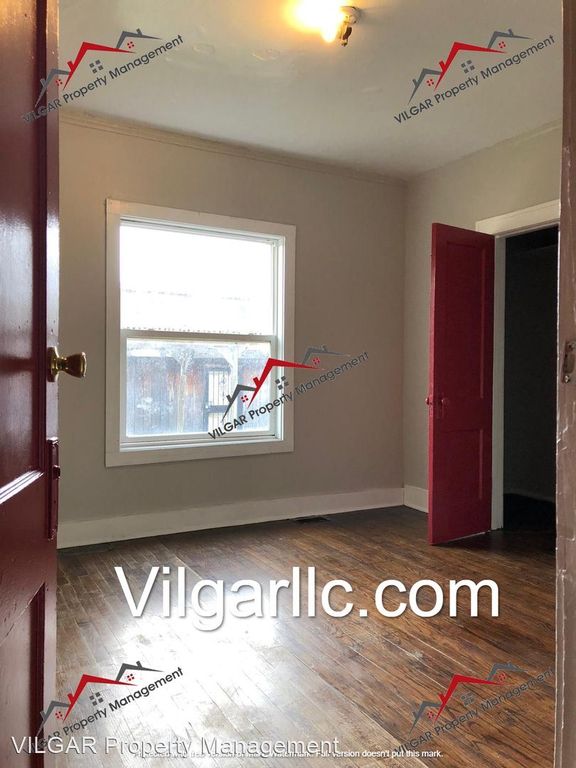 917-919 W 145th St, East Chicago, IN 46312