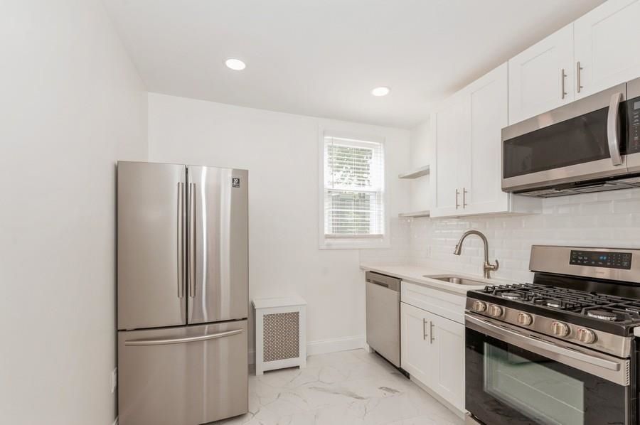 315 Monastery Pl #2, Union City, NJ 07087