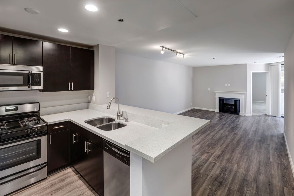1860 N Fuller Ave, Los Angeles, CA 90046
