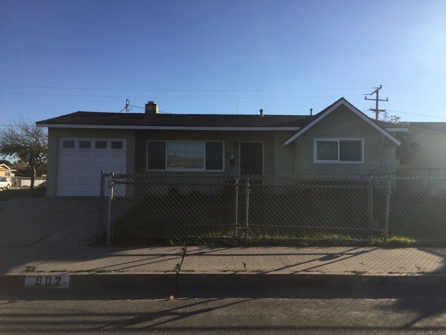 902 W  Sunset Ave, Santa Maria, CA 93458