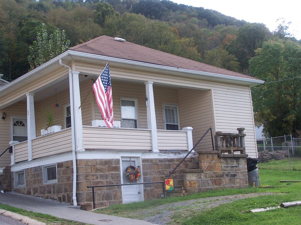 306 16th Ave, Hinton, WV 25951 Trulia