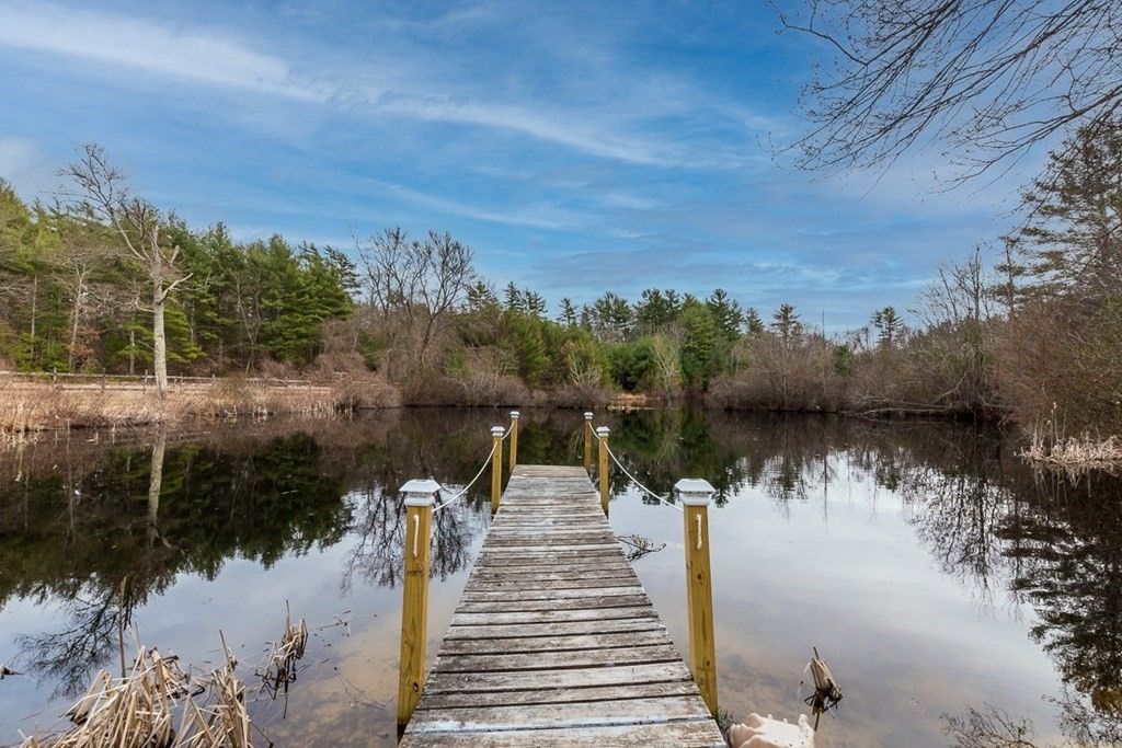 43 Pickens St, Lakeville, MA 02347 See Est. Value, Schools & More