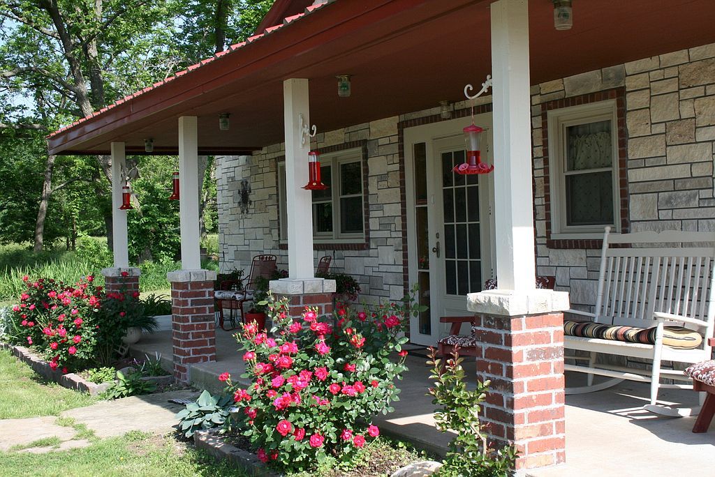 9201 S 630th Rd, Miami, OK 74354