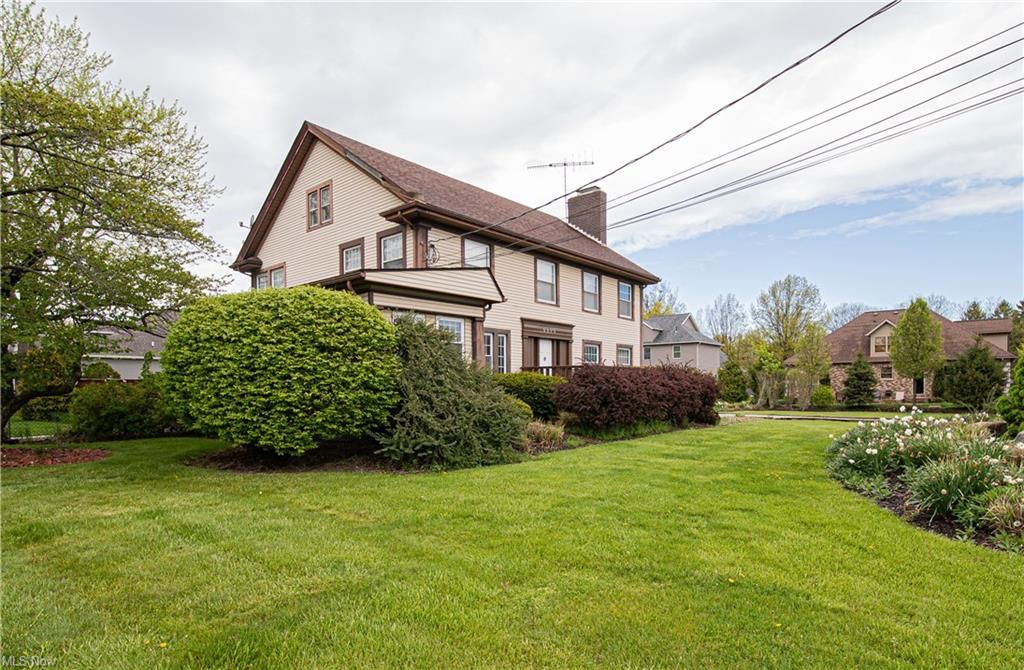 5370 Som Center Rd, Willoughby, OH 44094