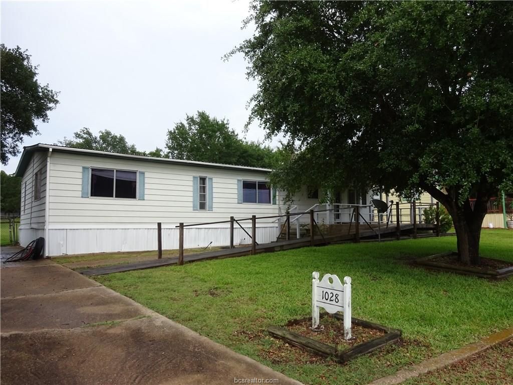 1028 Lakeview Ln, Somerville, TX 77879 Trulia