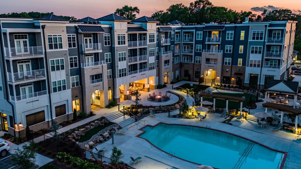 3800 Acqua Luxury Apartments At Bridgeport Suffolk Va Trulia