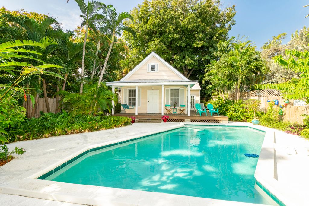 910 Elizabeth St, Key West, FL 33040 4 Bed, 4 Bath SingleFamily Home