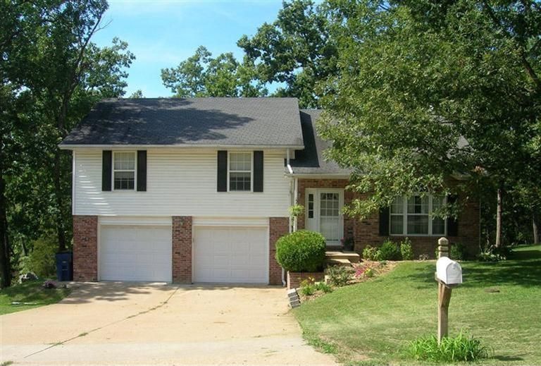 3020 Southwood Hills Rd, Jefferson City, MO 65101
