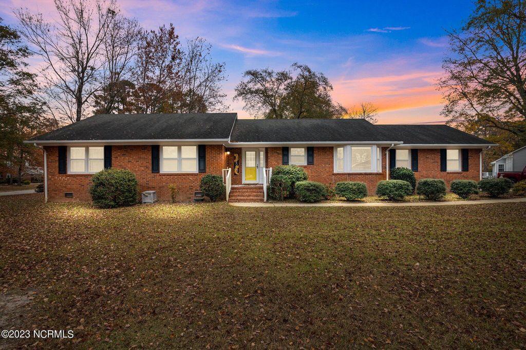 601 Winged Foot Court, New Bern, NC 28562 See Estimated Value