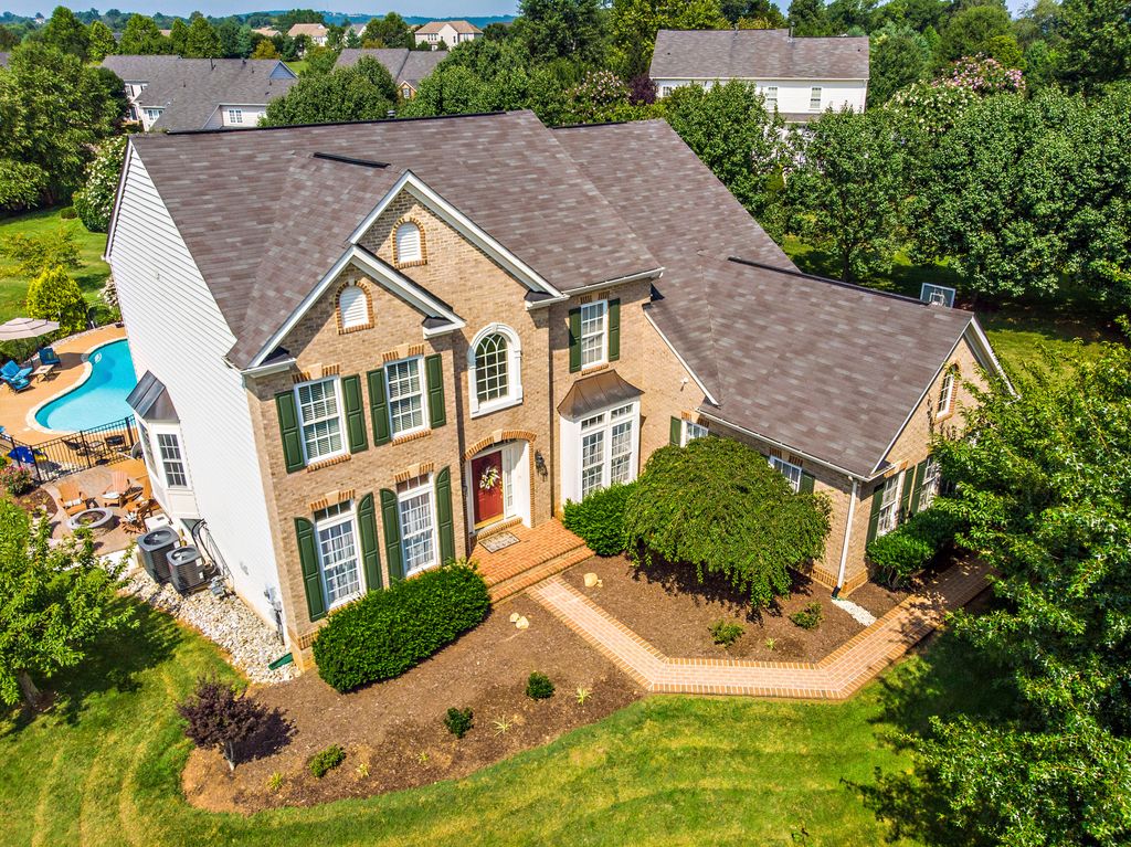 7560 Coopers Hawk Dr, Warrenton, VA 20187 | Trulia