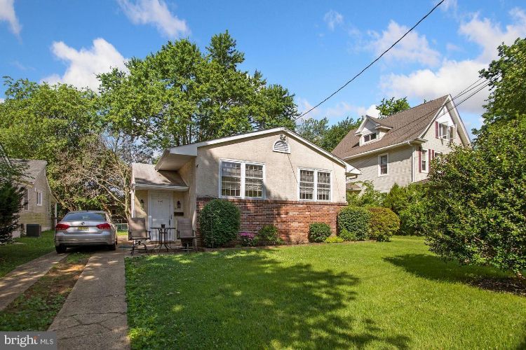 340 Cattell Ave, Oaklyn, NJ 08107