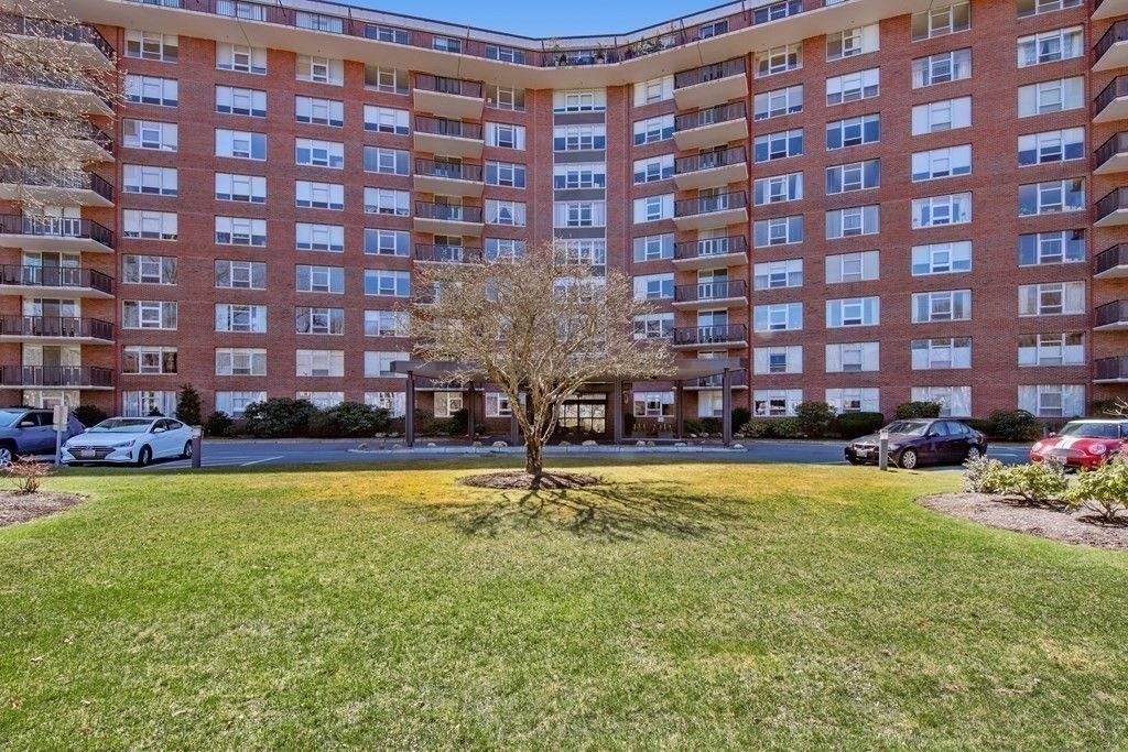 280 Boylston St #906, Chestnut Hill, MA 02467