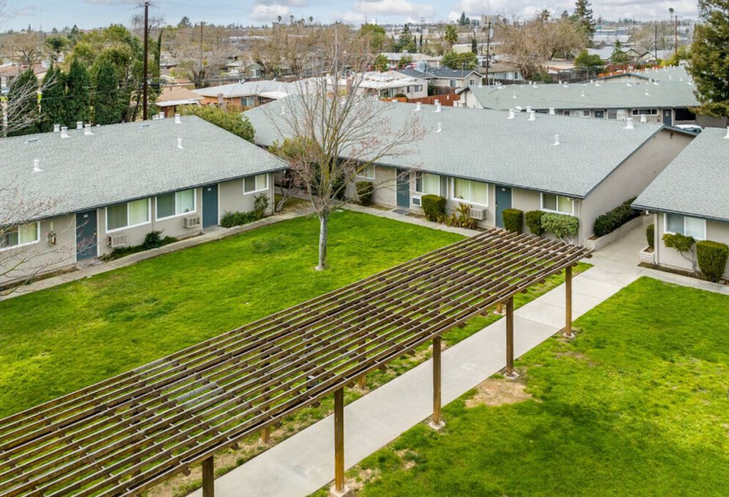 2699 Darwin St, Sacramento, CA 95821