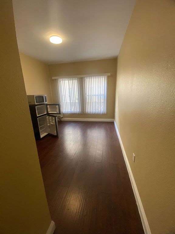 7223 Willoughby, LLC Los Angeles, CA Trulia