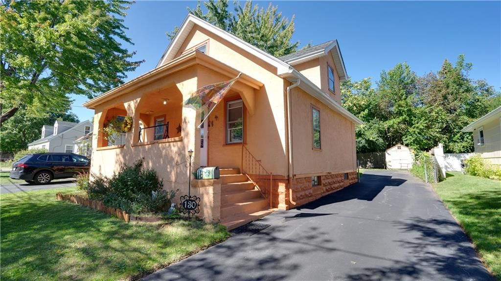130 Traver Cir, Rochester, NY 14609