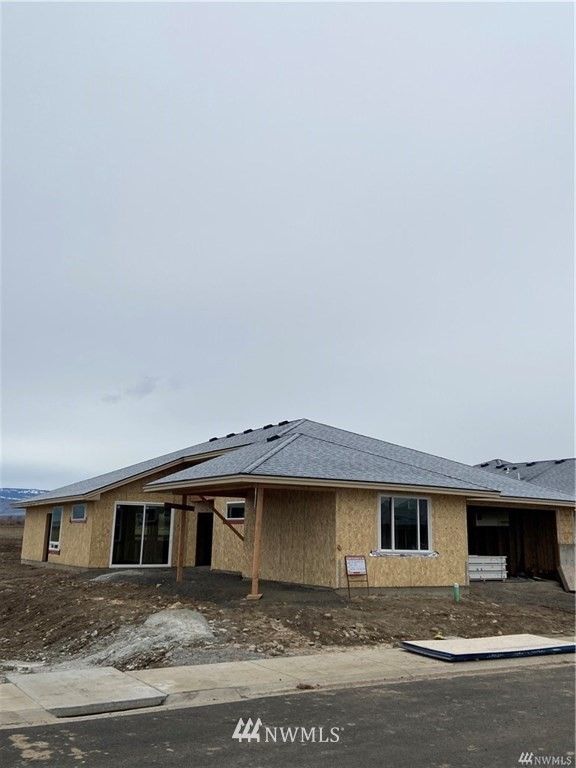 207 E Stanford Ave, Ellensburg, WA 98926