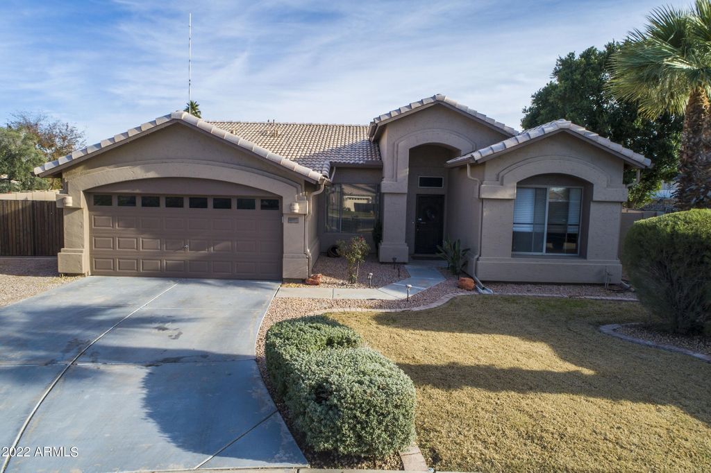 635 N Cambridge St, Gilbert, AZ 85233