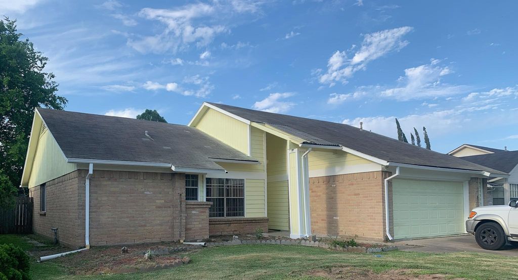 12014 Plumpoint Dr, Houston, TX 77099