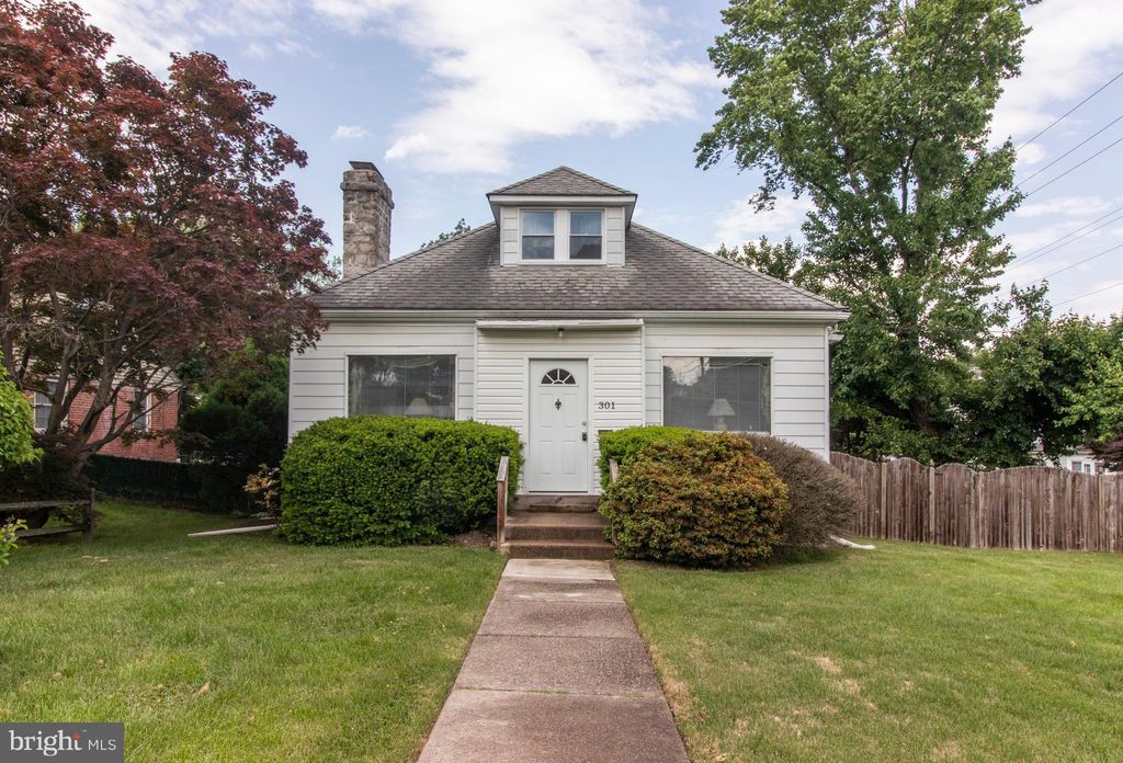 301 Maple Ave, Drexel Hill, PA 4 Bed, 2 Bath 40 Photos Trulia