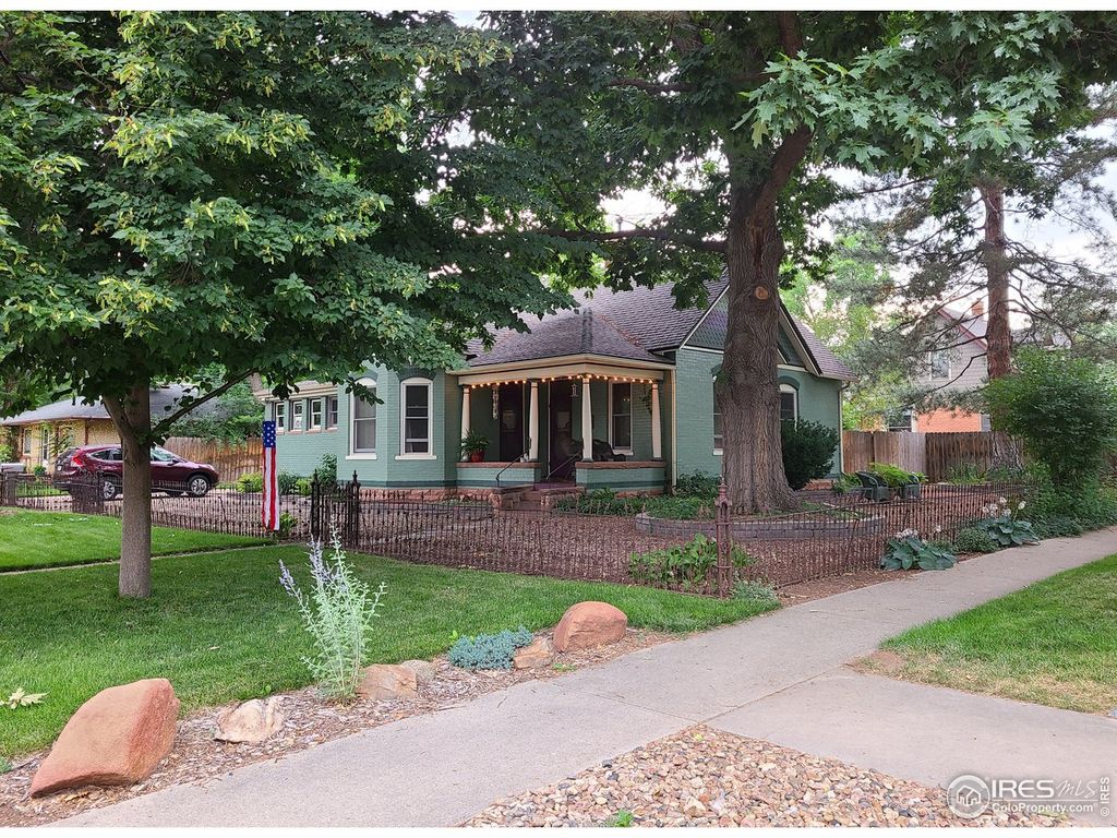 601 Collyer St, Longmont, CO 80501