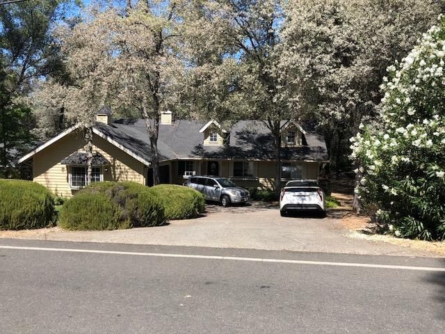 12679 Roadrunner Dr, Penn Valley, CA 95946