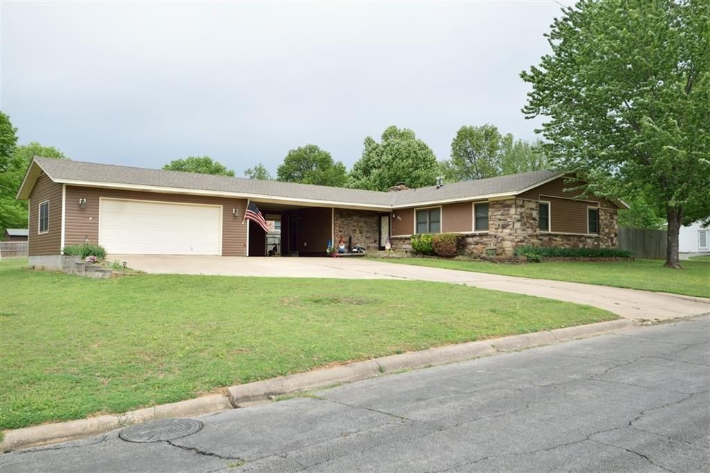 821 N Wheeler Ave, Sallisaw, OK 74955 Trulia