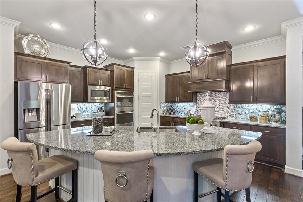8650 Ballifeary Pl, Dallas, TX 75238