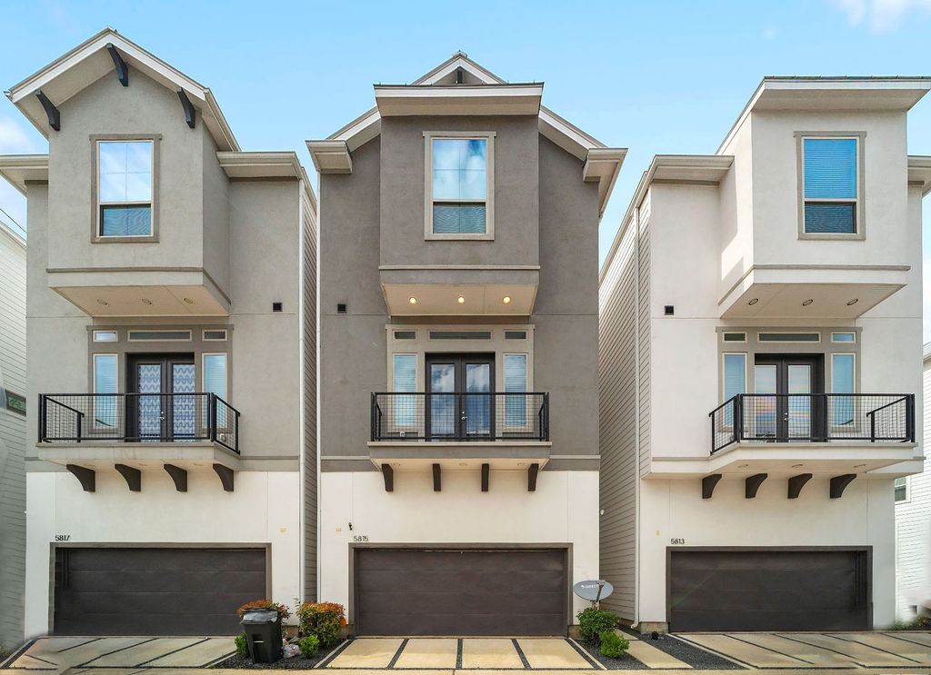 5815 E Post Oak Ln, Houston, TX 77055