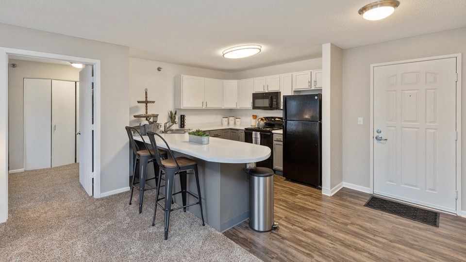 110 E 1st St, Chaska, MN 55318