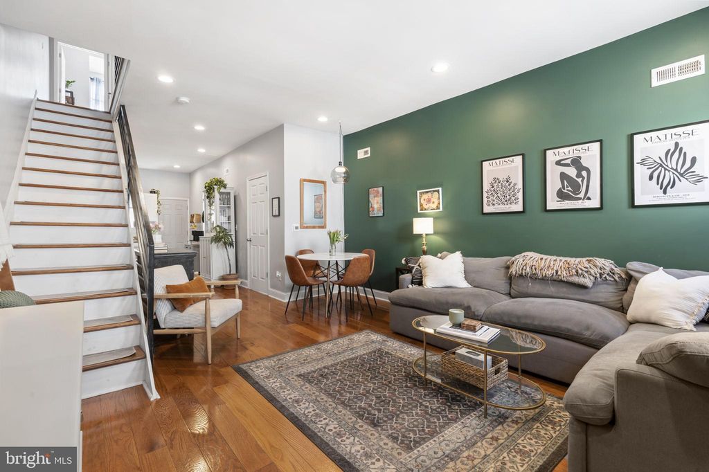 1317 N  Hollywood St, Philadelphia, PA 19121