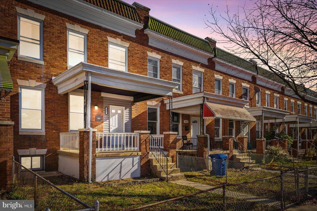 327 Lyndhurst St, Baltimore, MD 21229