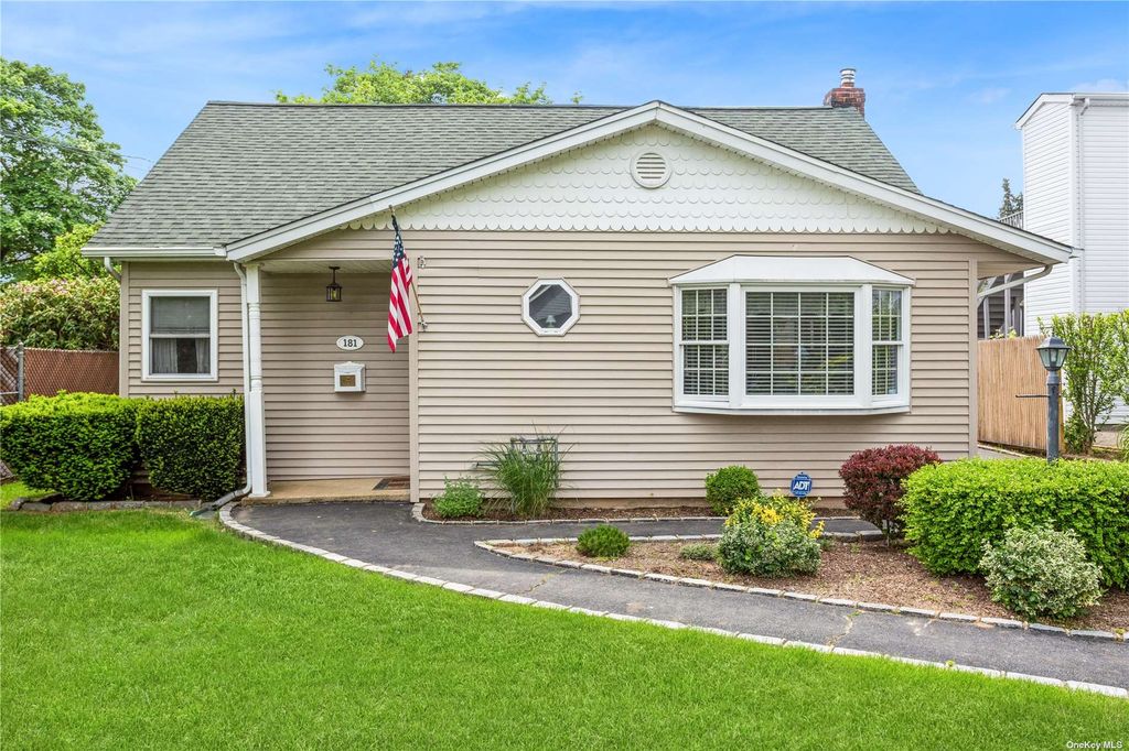 181 S 6th Street, Lindenhurst, NY 11757 Trulia